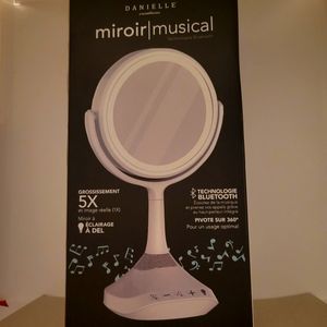 Mirror/Musical